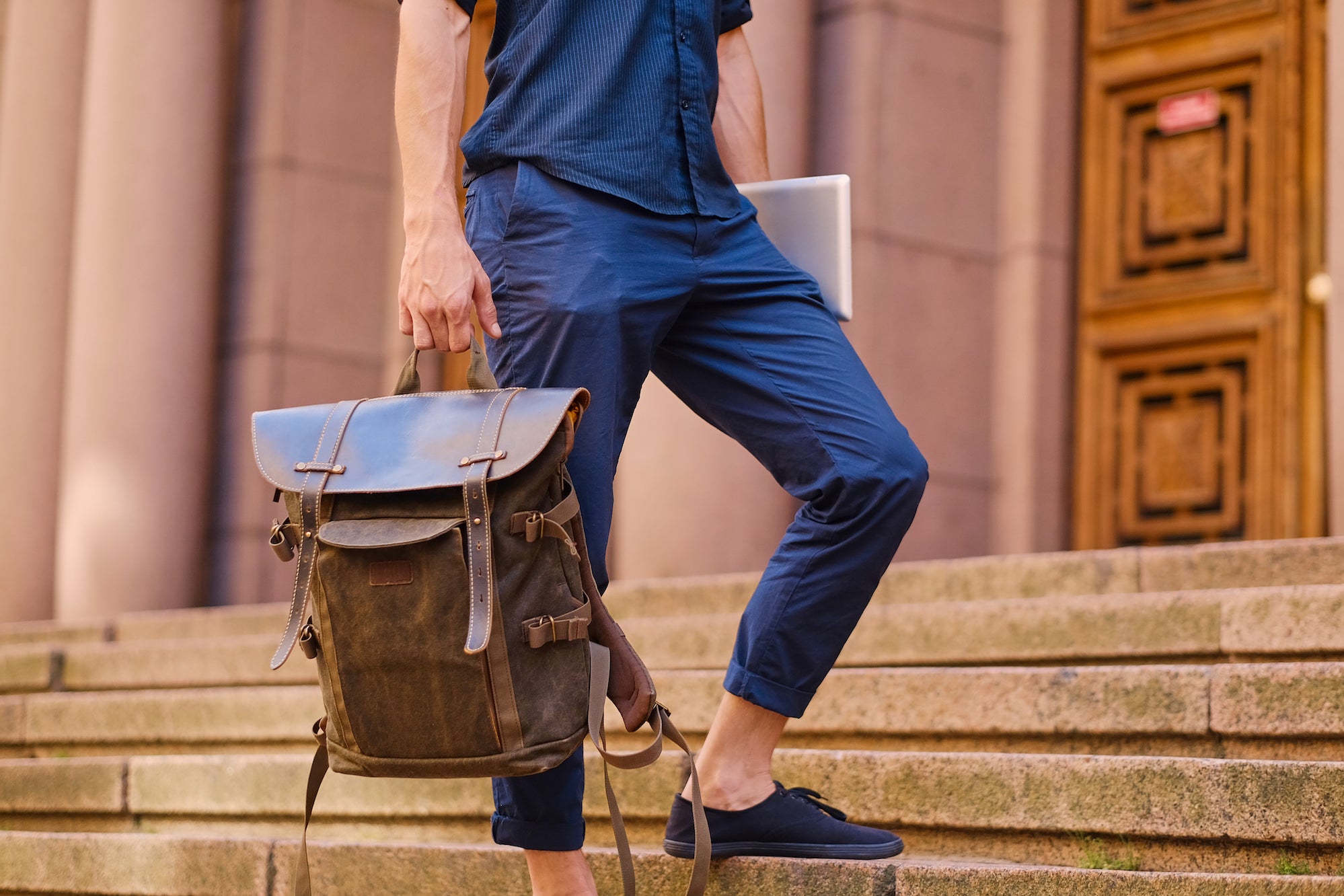 7 Brown Leather Backpacks On A Budget (Under 200$) — High On Leather