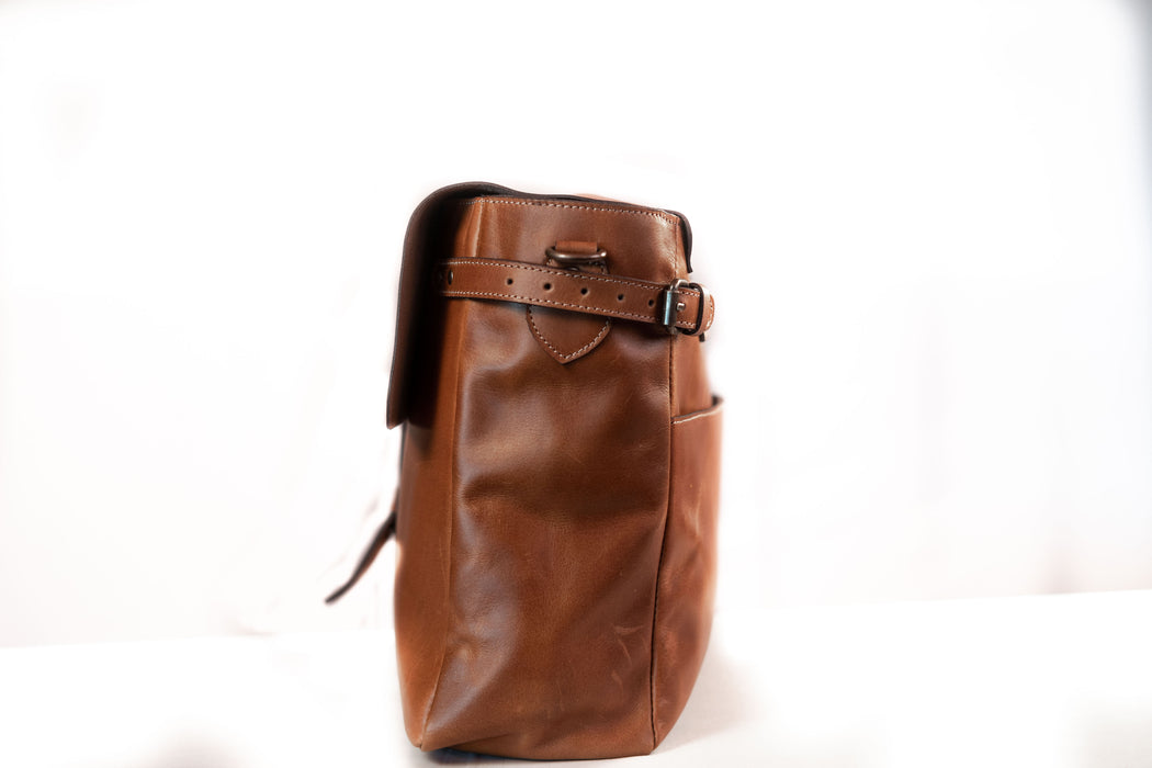 vegetable tanned leather bag