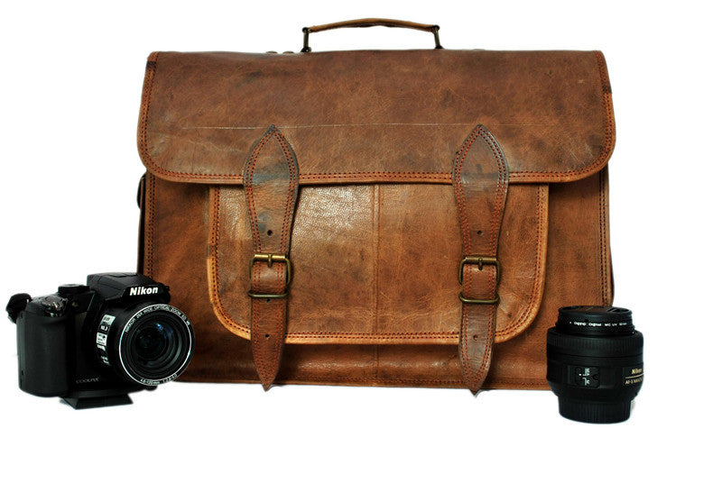 Courr猫ges Reedition Leather Camera Bag - Brown